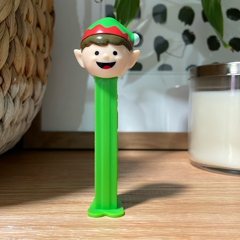 PEZ Dispenser - Green Christmas Elf Boy
